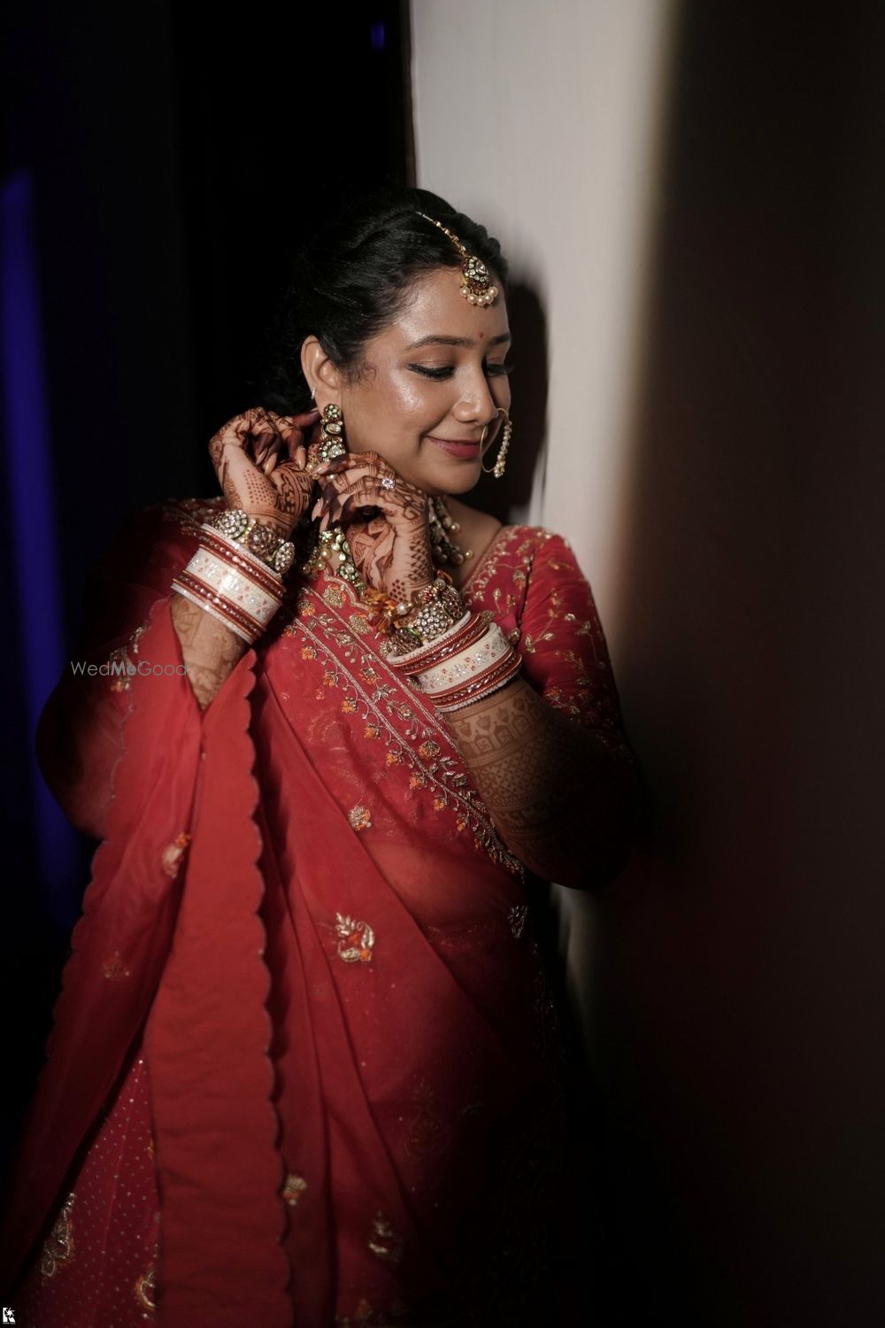 Photo By Anshika Shah Makeovers - Bridal Makeup