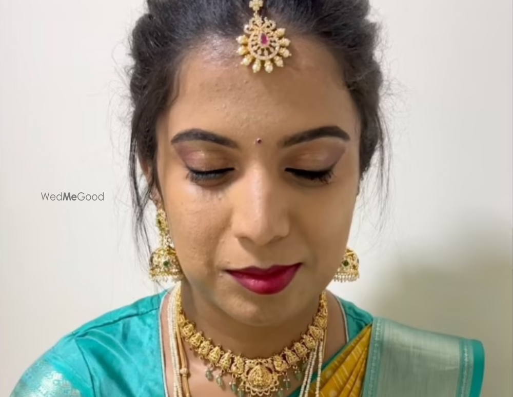 Makeupartist Sneha Reddy