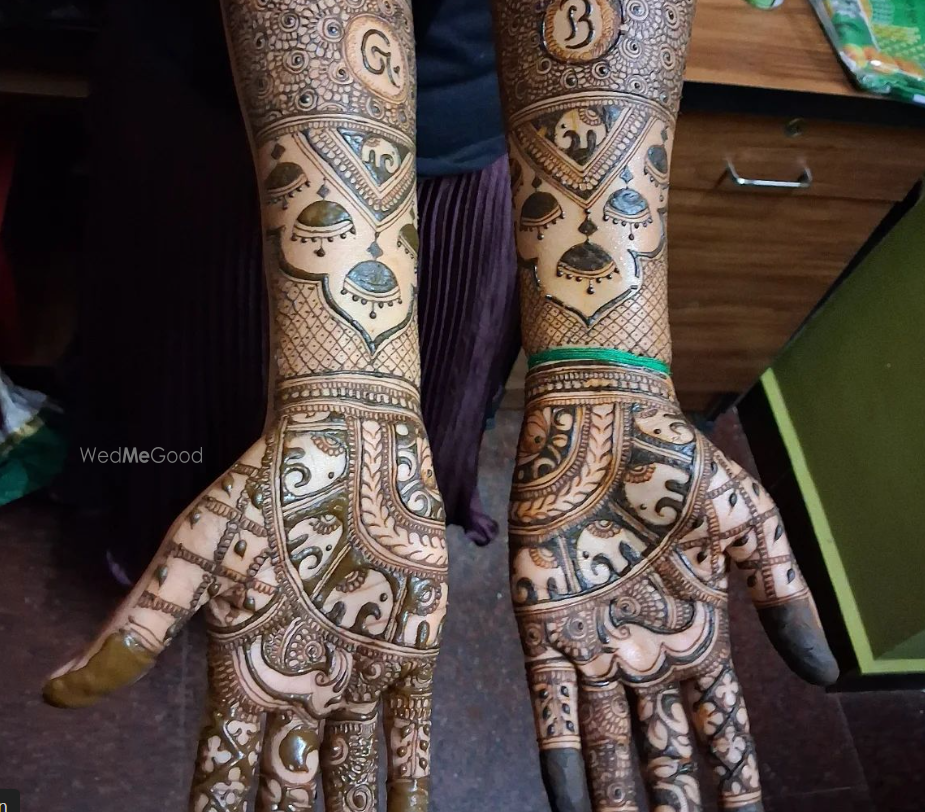 Gayathri Mehandi Artist 