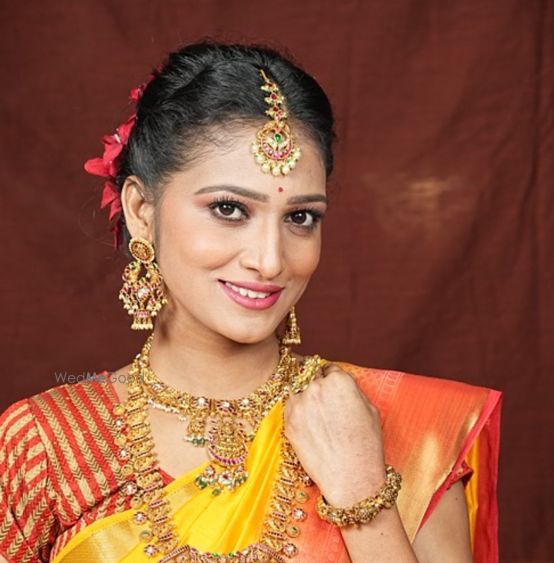 Khushi Agarwal Mua