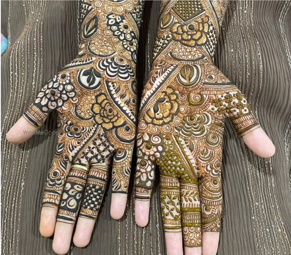 Heena by Ekra