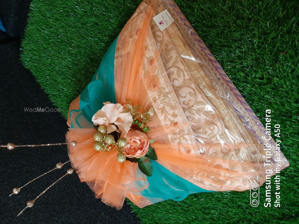 Photo By Purple Tulips - Trousseau Packers