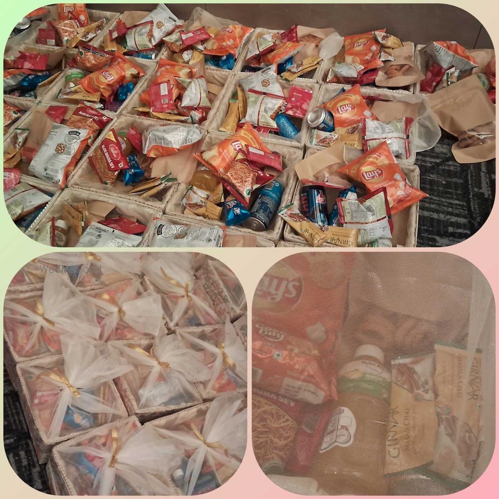Photo By Purple Tulips - Trousseau Packers