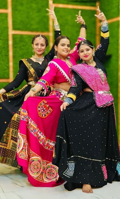 Photo By Ira Entertainments Dance Classes & Events - Sangeet Choreographer