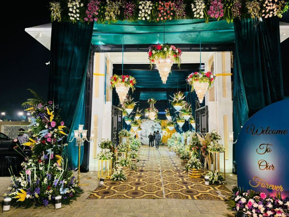 Photo By Uphoria Weddings & Events - Catering Services