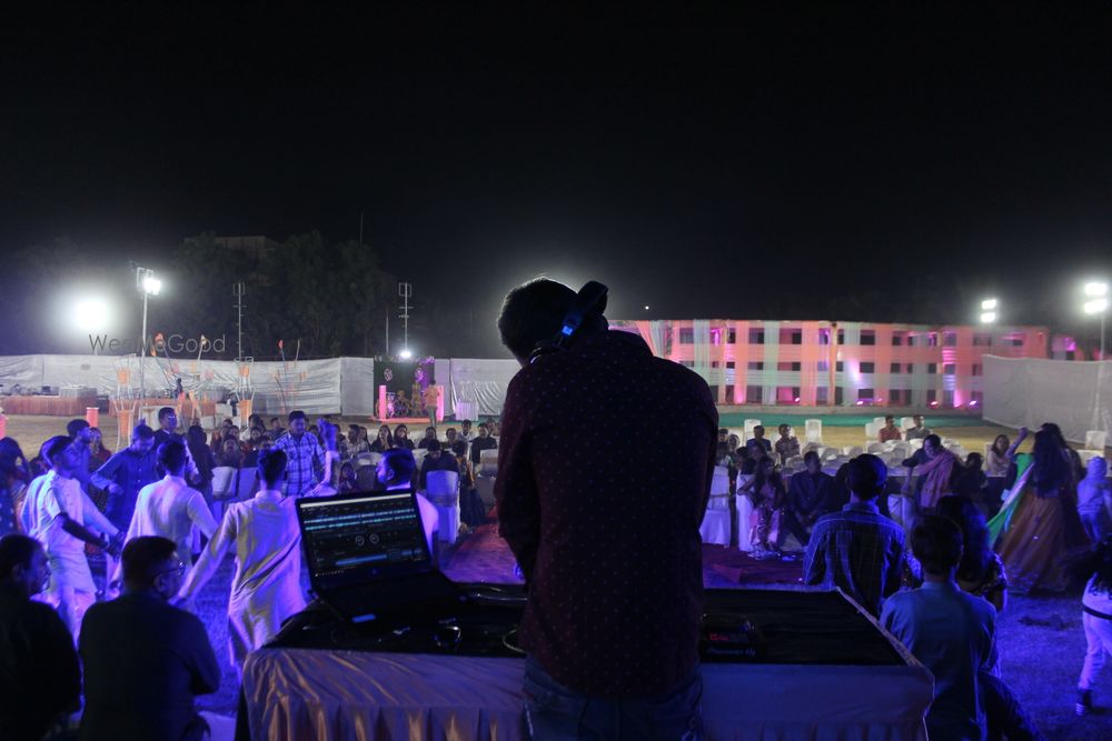 Photo By Dj Dhruv - DJs