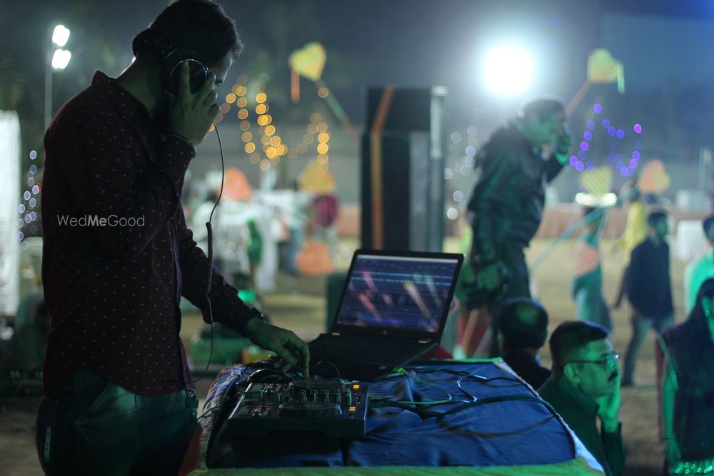 Photo By Dj Dhruv - DJs