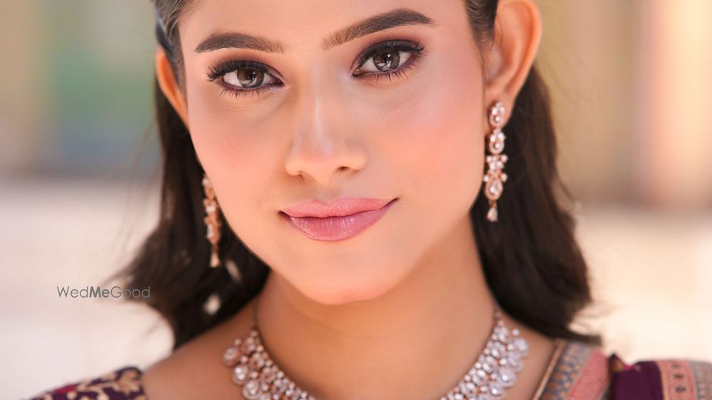 Makeup by Diksha Sharma