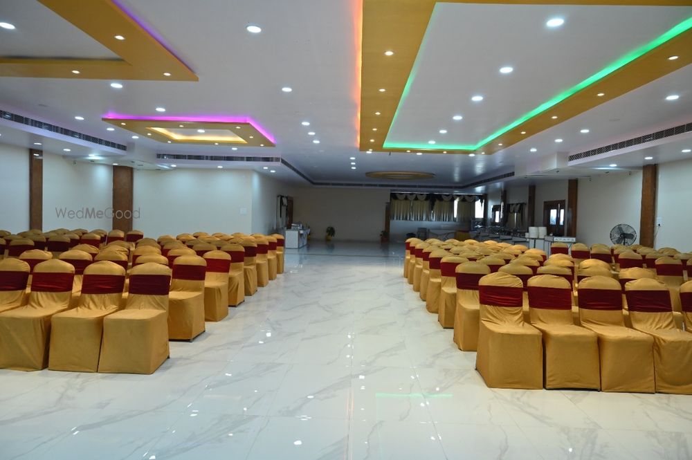Hotel S. Y. N Grand