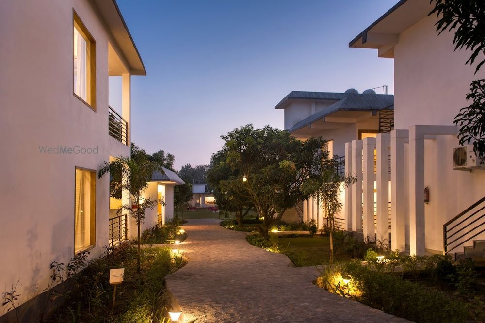 The White Oak Corbettt Spa & Resort