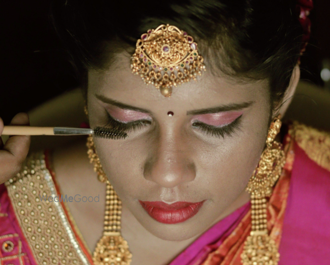 Photo By Iniyaa's Bridal Studio - Bridal Makeup