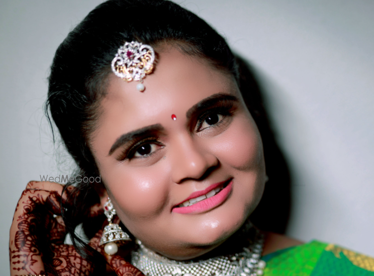 Photo By Iniyaa's Bridal Studio - Bridal Makeup