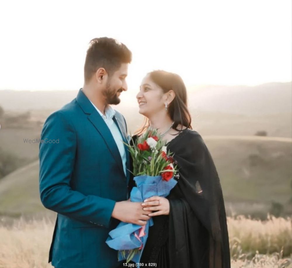Roopam Photo Studio - Pre Wedding
