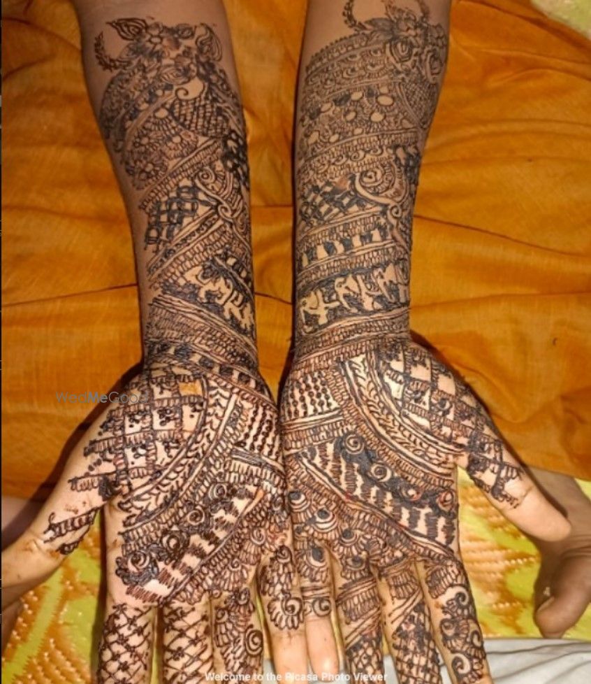 Harshini Mehendi Art