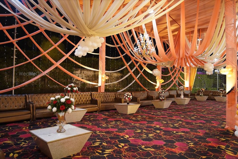 Red Carpet Banquet n Lawns