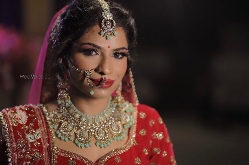 Photo By Poonam Rawat Makeovers - Bridal Makeup
