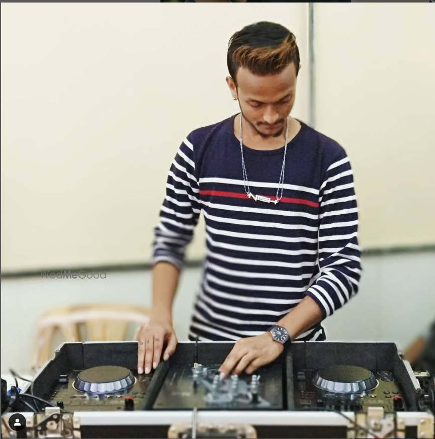 Dj Nish Electrospinz