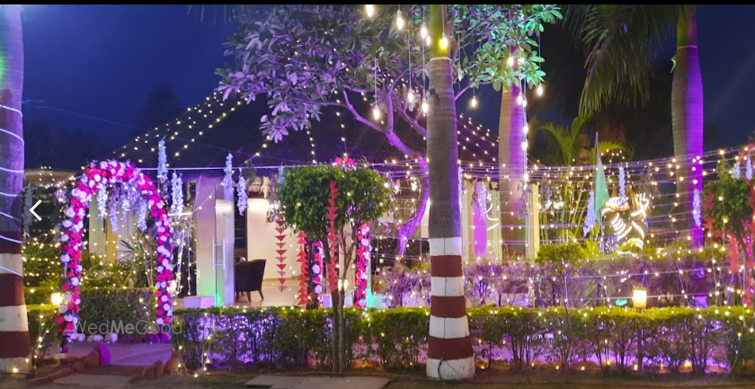 Baanu Holidays