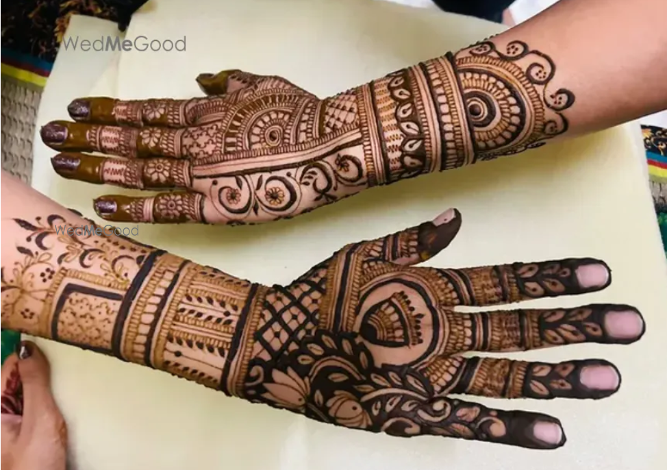 Nikki Mehndi Artist