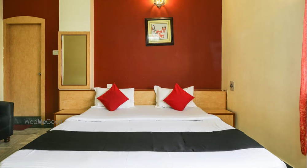 Hotel Sidhi Vinayak, Jainamore