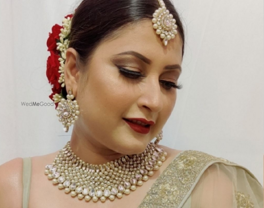 Makeup by Samruddhi Nirankari