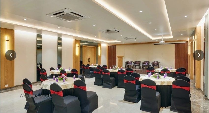 Regenta Place Raysons, Kolhapur