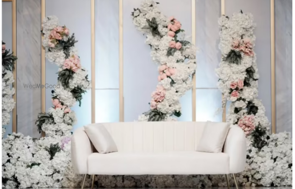 Moonlight Tent and Decor - Decor