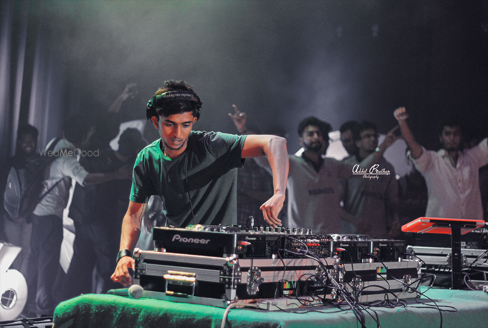 Photo By Darryl Gaulbert - DJs