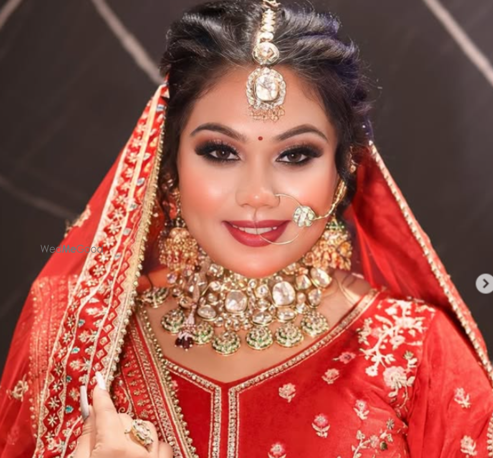 Akanksha Makeovers