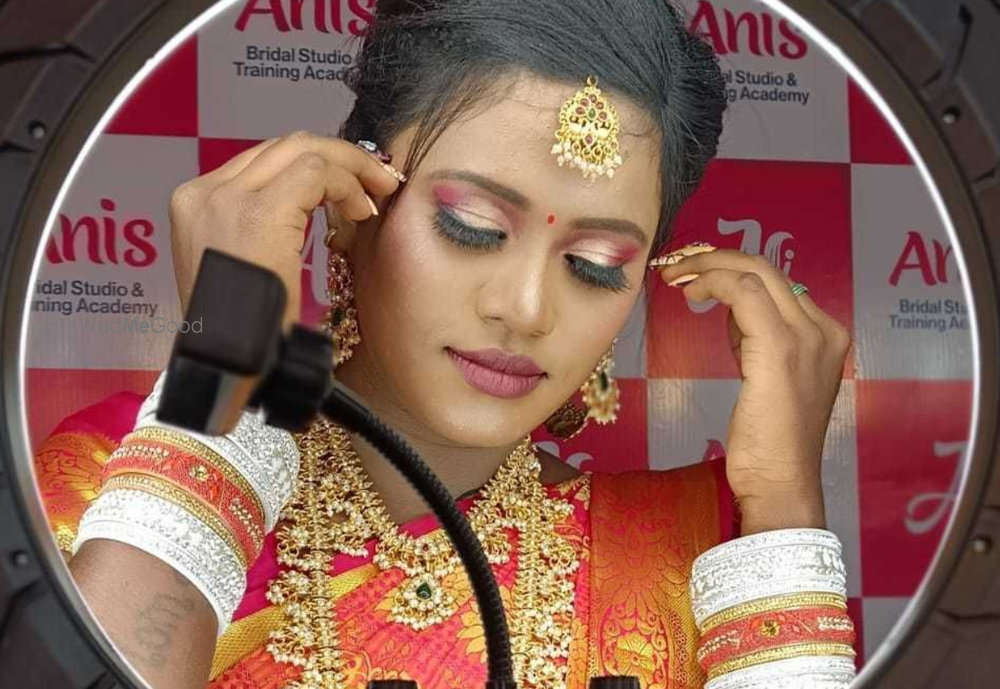 Riya Makeover Artistry