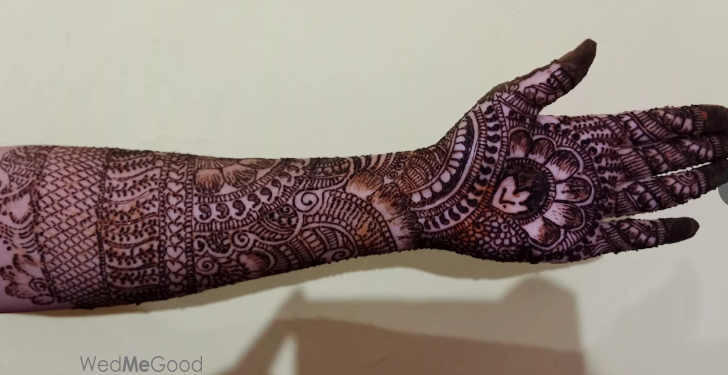 Piyush Mehandi Artist