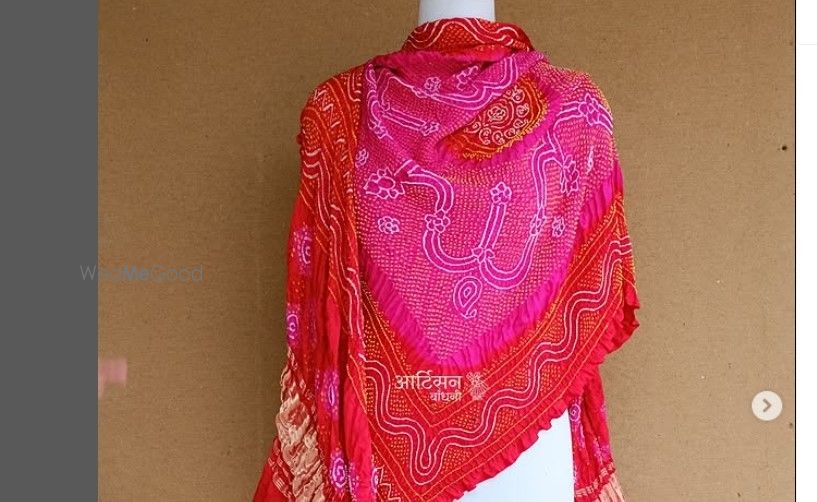Artisan Bandhani