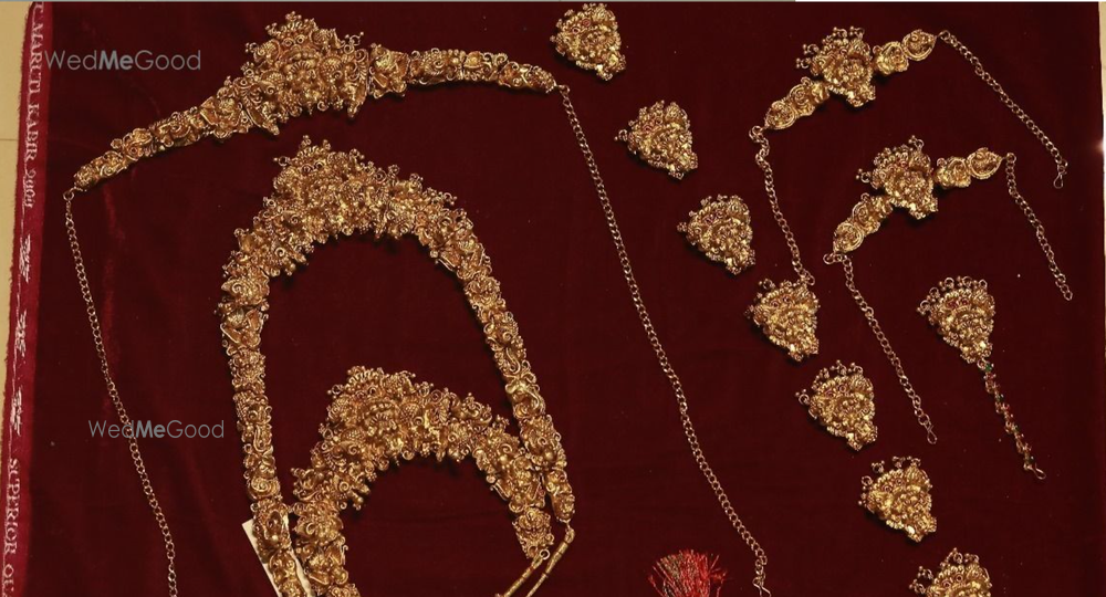 Photo By Aathnis Rental - Jewellery