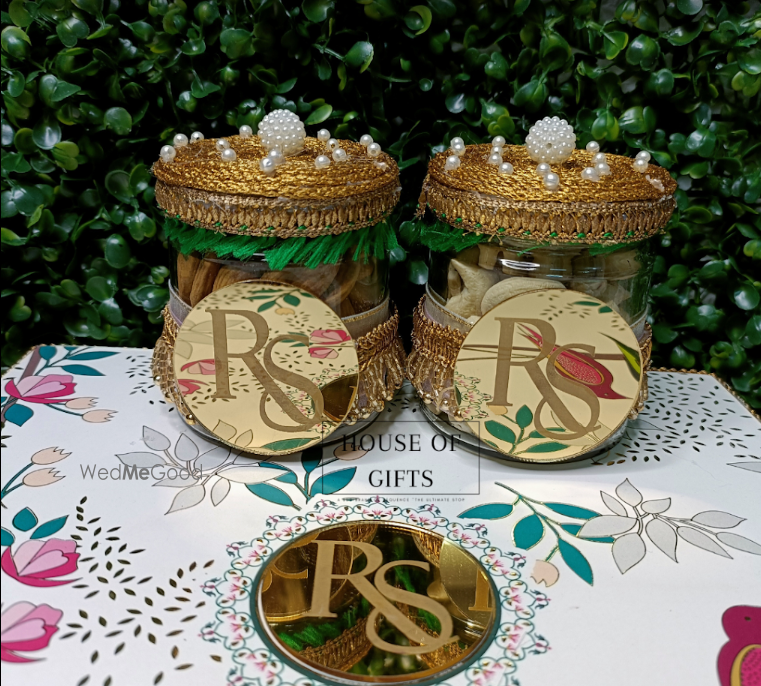 House of Gifts - Favors