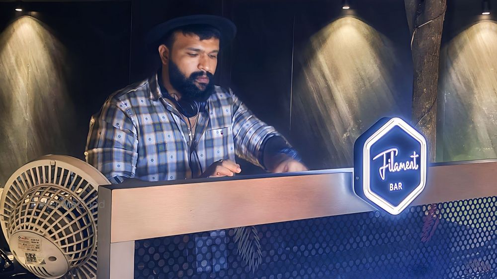 Dj Robin