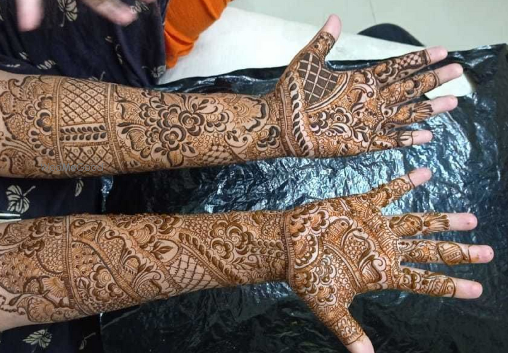 Jaipuri Mehndi Art