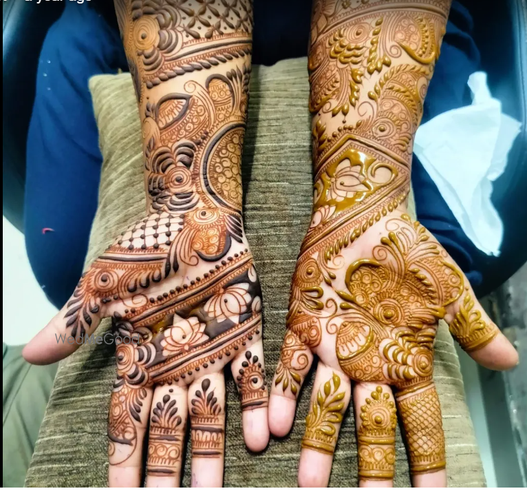 Mk Mehndi Artist