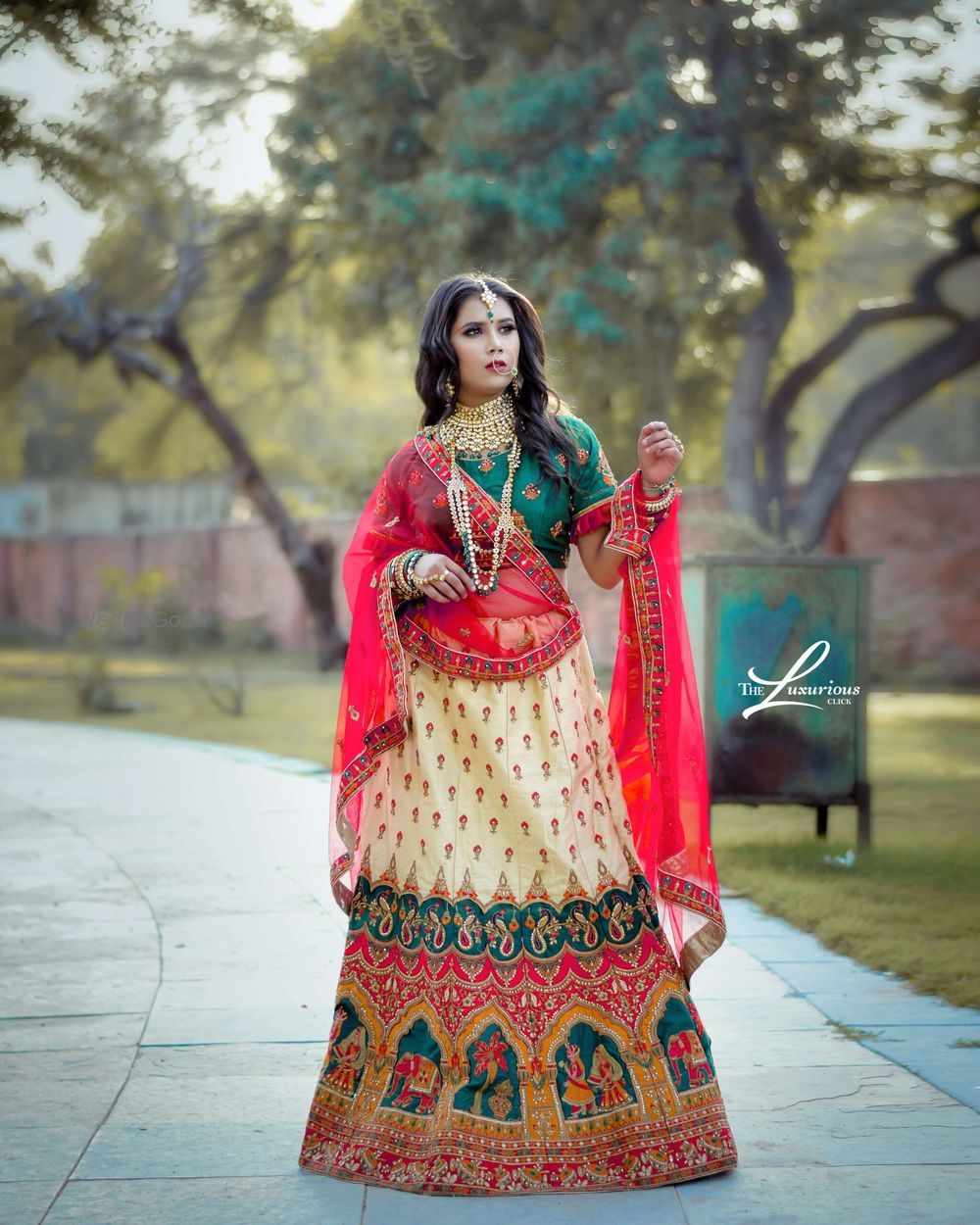 Photo By The Luxurious Click - Photographers