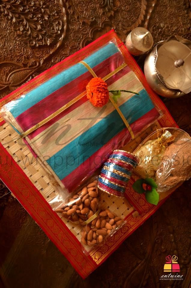Photo By Entwine Unwrapping Expressions - Trousseau Packers