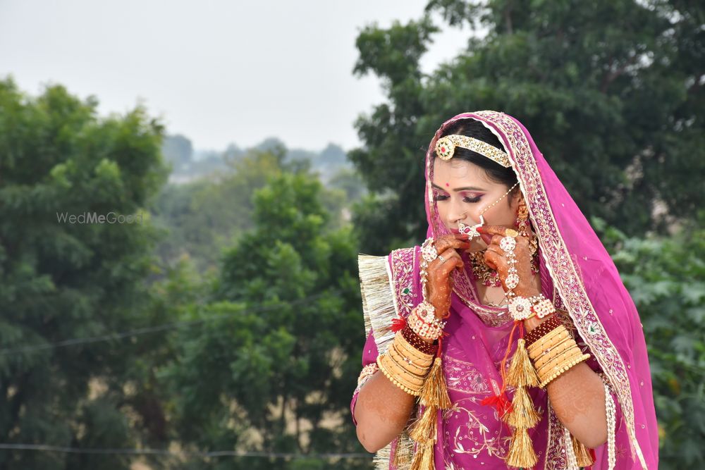 Photo By Dharavi Makeovers - Bridal Makeup