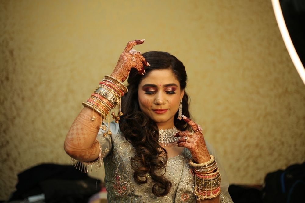 Photo By Dharavi Makeovers - Bridal Makeup