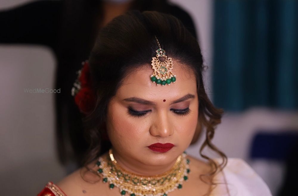 Photo By Rimi Makeover - Makeup Artist in Kolkata - Bridal Makeup