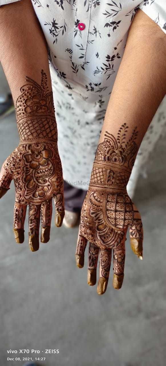 Photo By Aakash Mehandi Art - Mehendi Artist