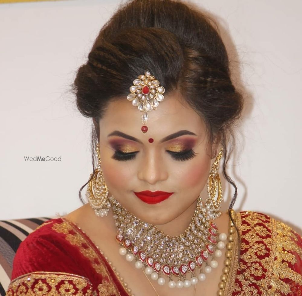 Photo By Dollup with Lizun - Bridal Makeup