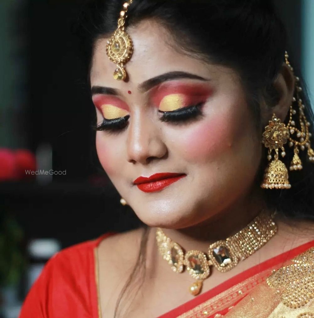 Photo By Dollup with Lizun - Bridal Makeup