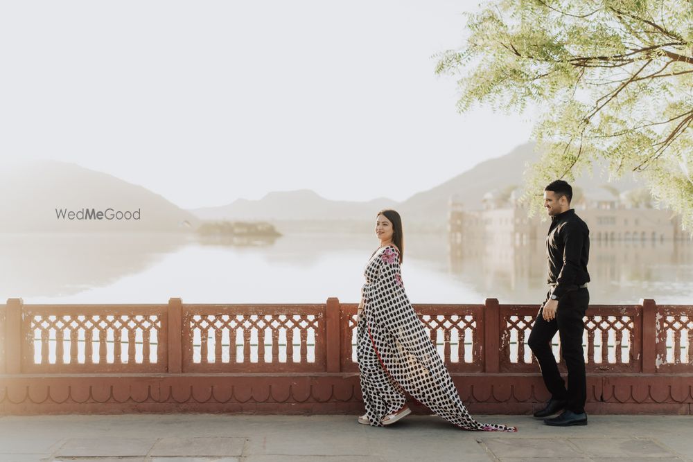 Photo By The Black Light Photography - Pre Wedding Photographers