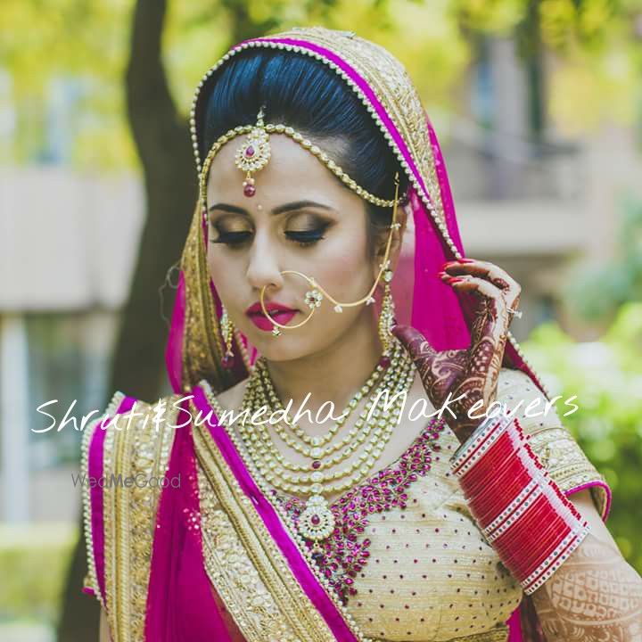 Photo By Shruti & Sumedha Makeovers - Bridal Makeup