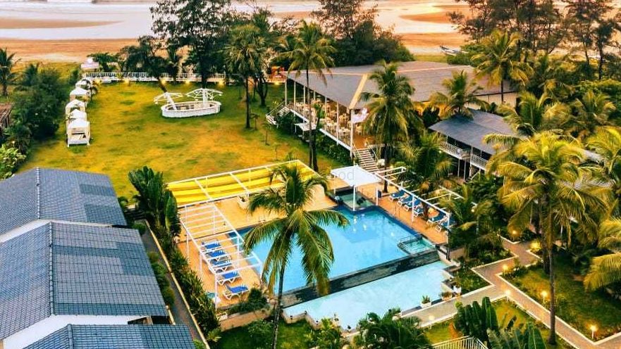 Foxoso LA Beach Resort Goa
