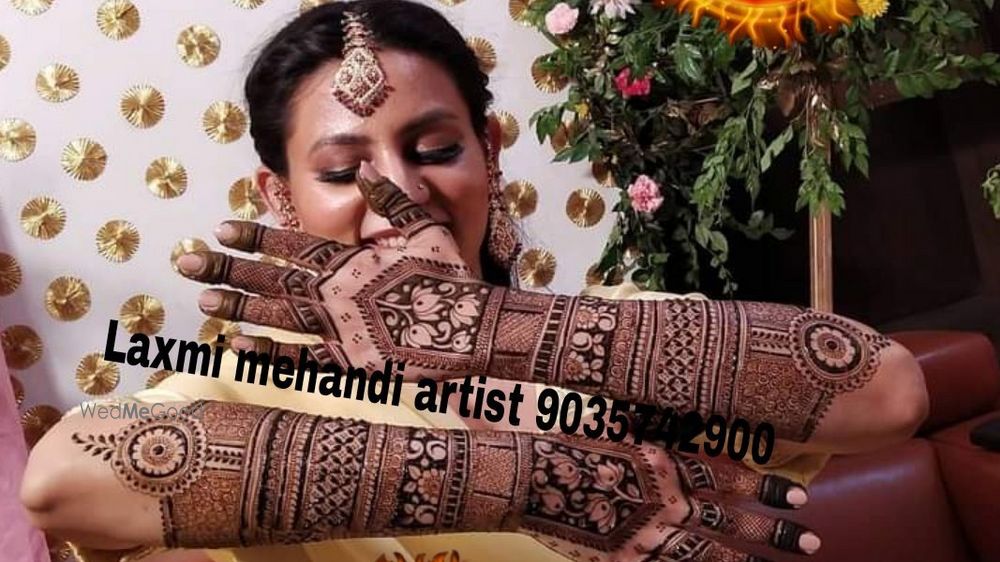 Laxmi Mehndi Artist