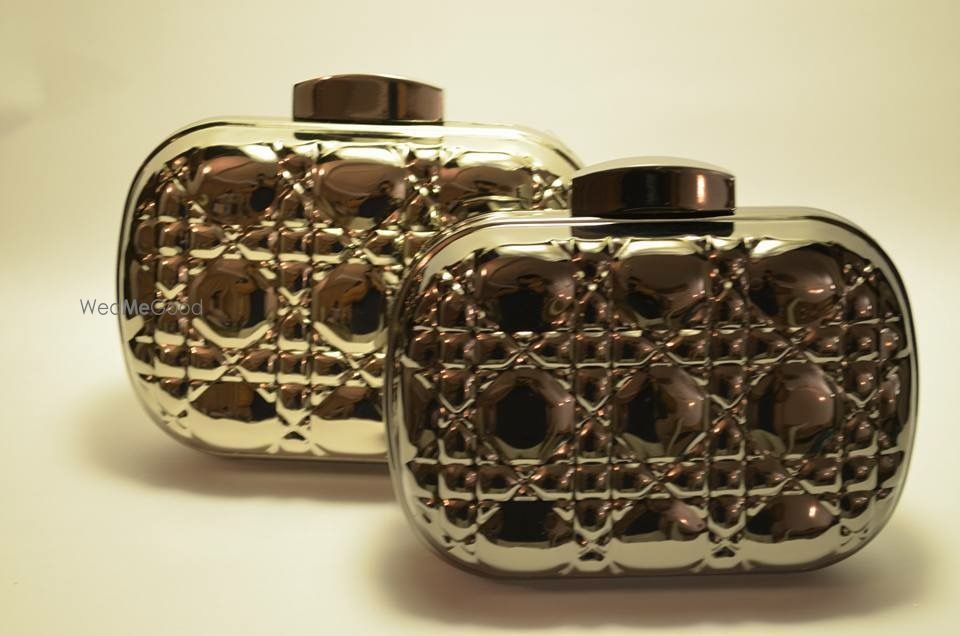 Photo By Slinghouse - Accessories